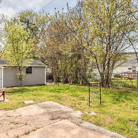 Ideally Located Penne Place With Deck And Grill Greenville Exterior foto